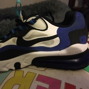 Nike Air React size 5Y